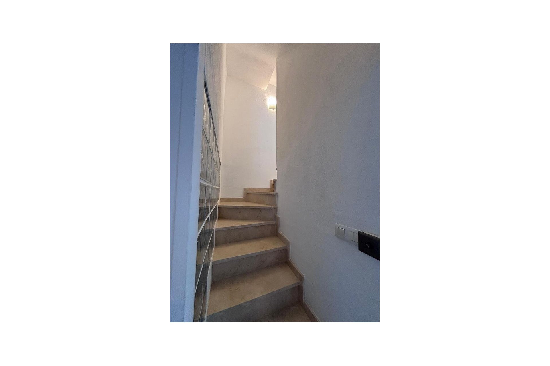 Herverkoop - Town House -
Villamartin - Costa Blanca