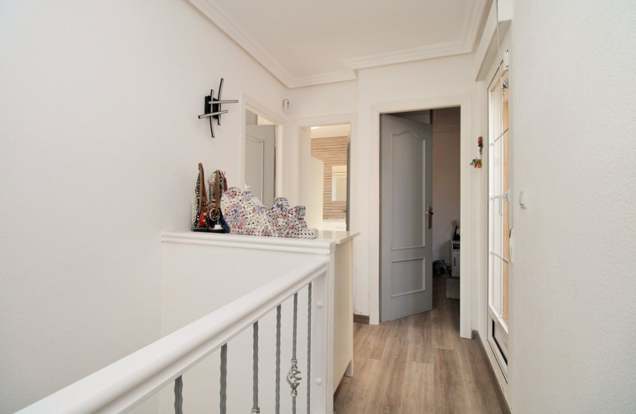 Herverkoop - Town House -
Villamartin - Costa Blanca