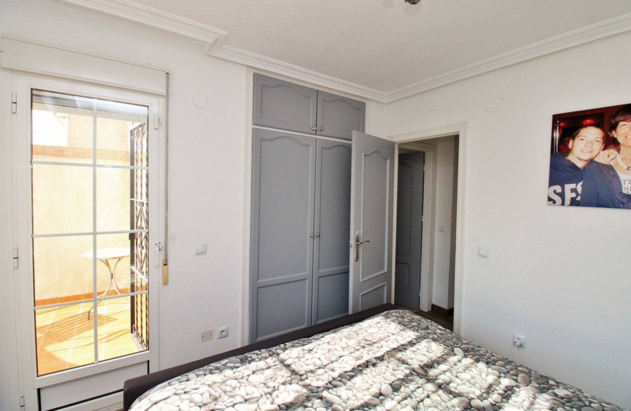 Herverkoop - Town House -
Villamartin - Costa Blanca