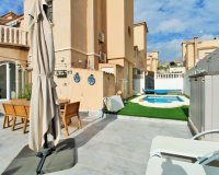 Herverkoop - Town House -
Villamartin - Costa Blanca