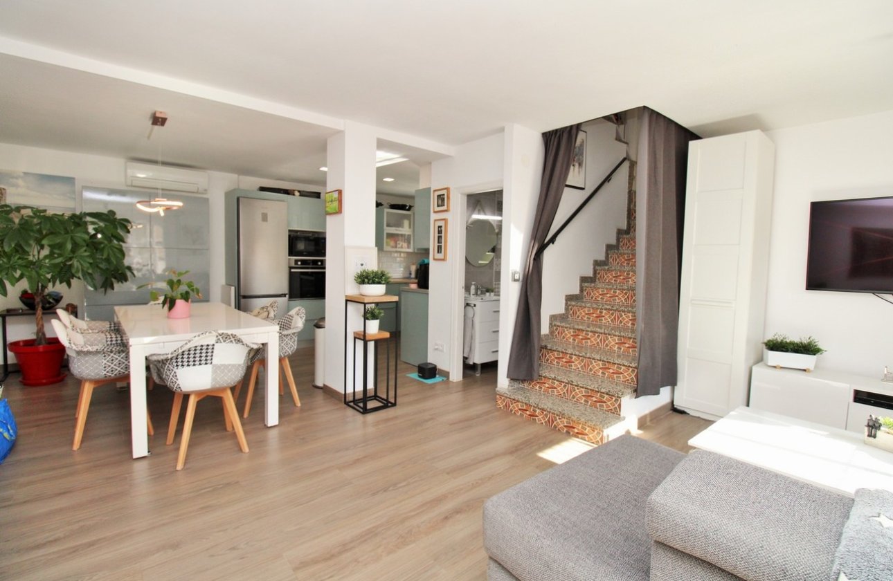 Herverkoop - Town House -
Villamartin - Costa Blanca