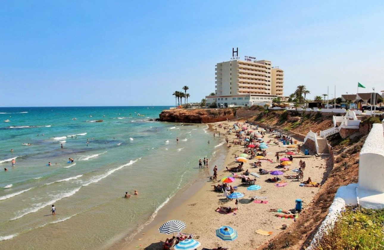 Herverkoop - Town House -
Villamartin - Costa Blanca