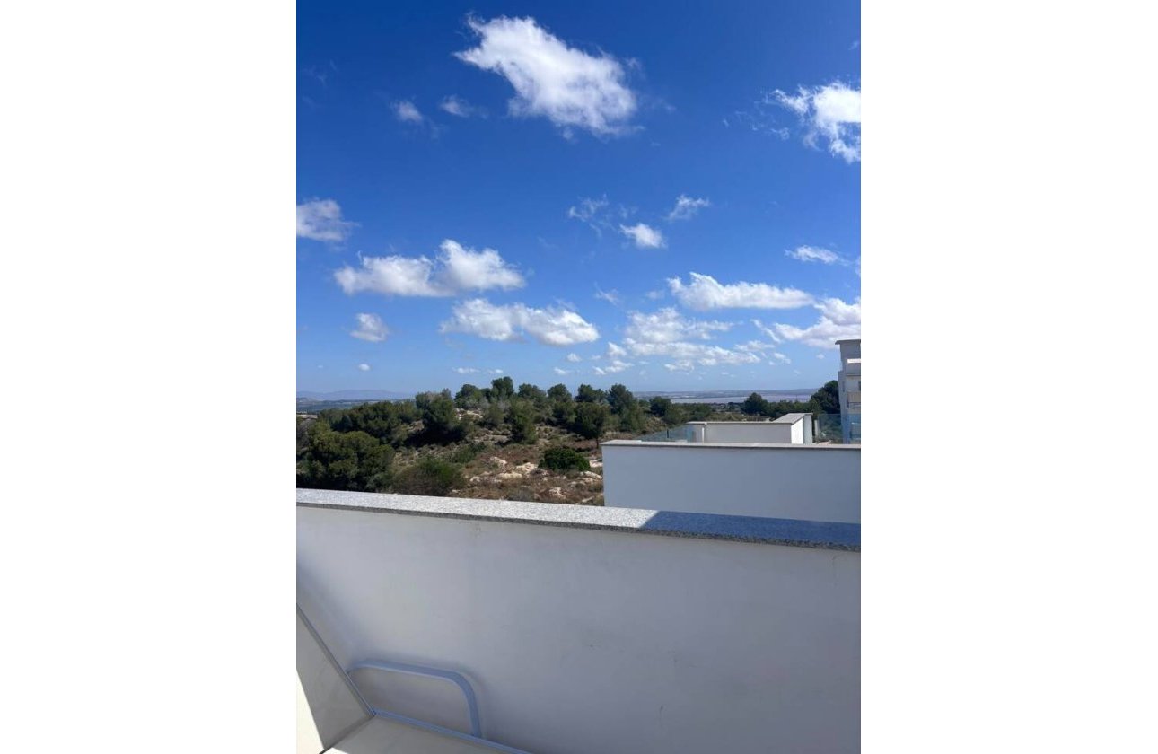 Herverkoop - Town House -
Villamartin - Costa Blanca