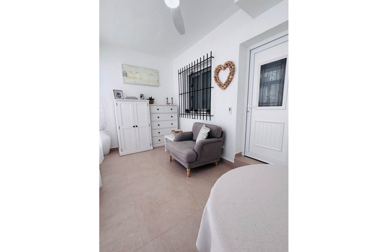 Herverkoop - Town House -
Villamartin - Costa Blanca