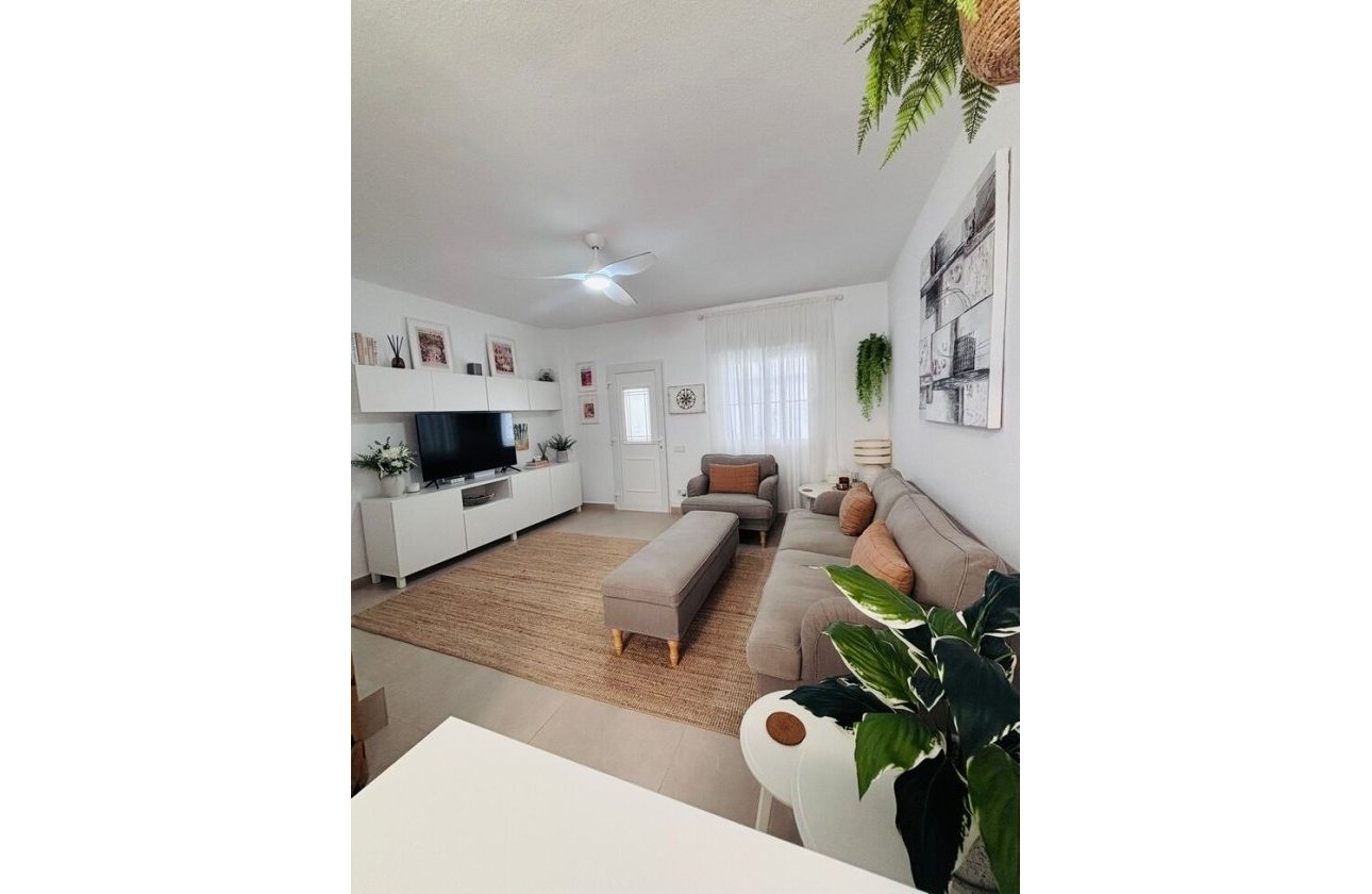 Herverkoop - Town House -
Villamartin - Costa Blanca
