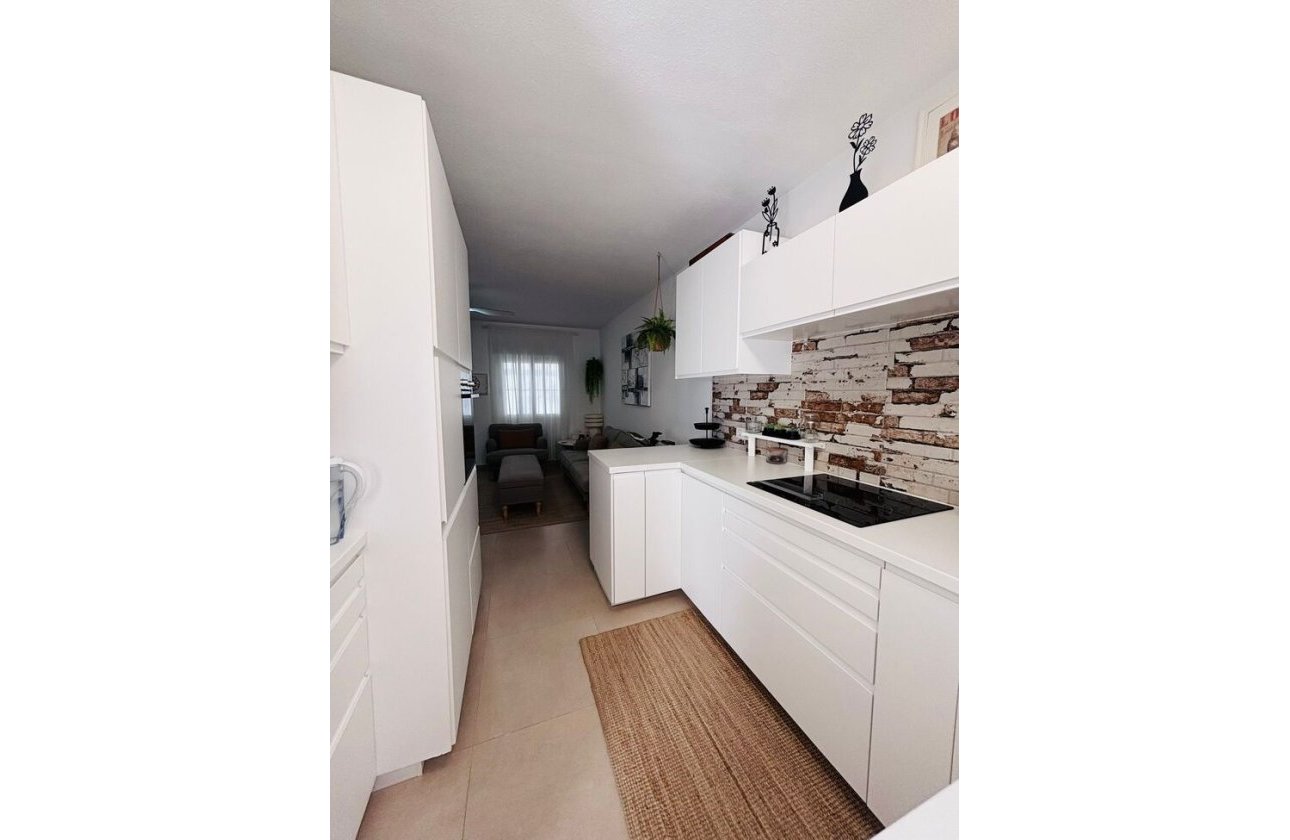 Herverkoop - Town House -
Villamartin - Costa Blanca