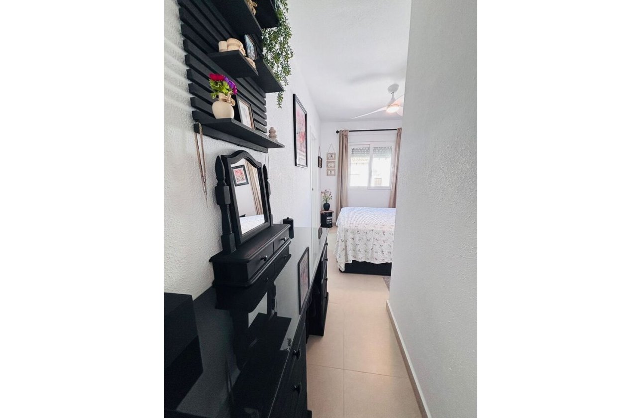 Herverkoop - Town House -
Villamartin - Costa Blanca
