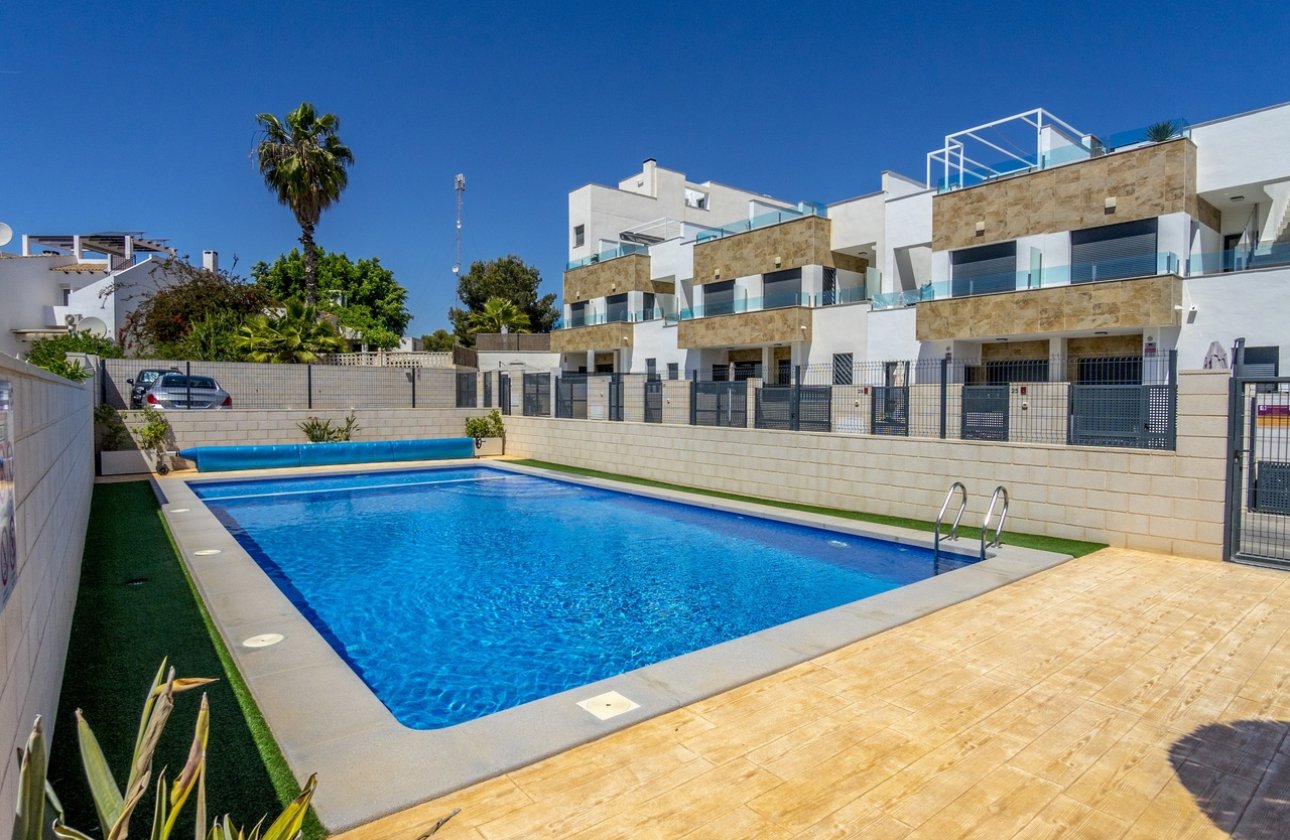 Herverkoop - Town House -
Villamartin - Costa Blanca