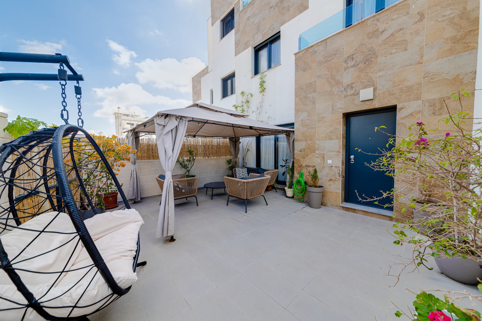 Herverkoop - Town House -
Villamartin - Costa Blanca