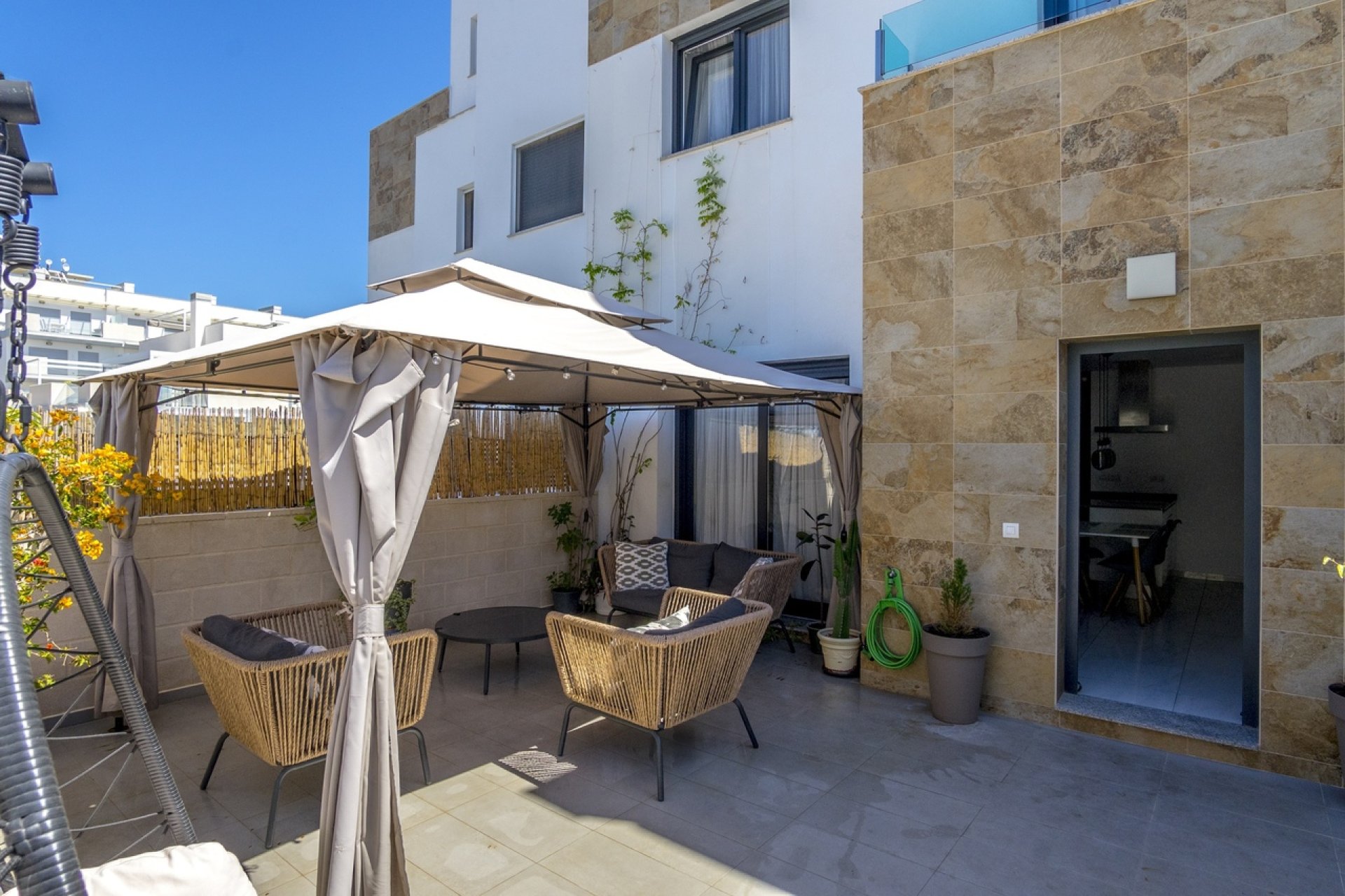 Herverkoop - Town House -
Villamartin - Costa Blanca