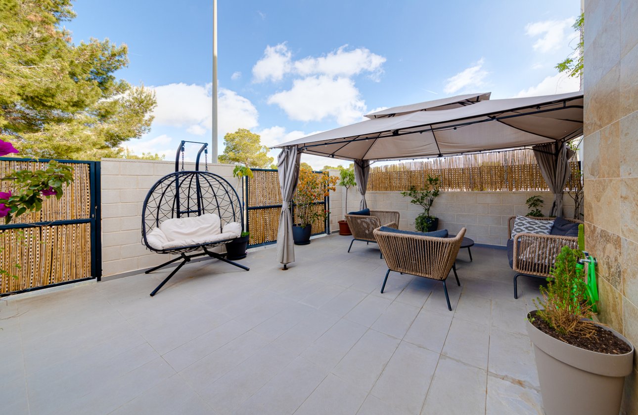 Herverkoop - Town House -
Villamartin - Costa Blanca