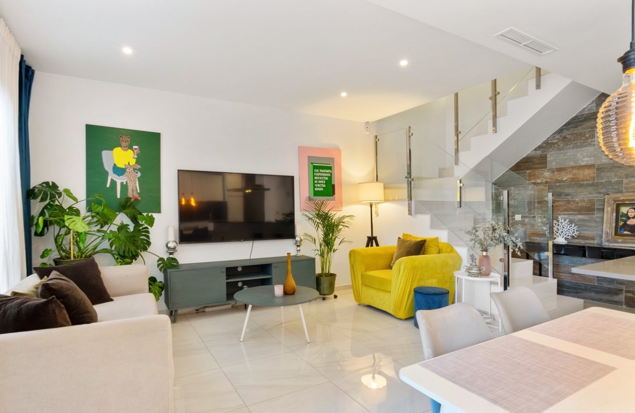 Herverkoop - Town House -
Villamartin - Costa Blanca