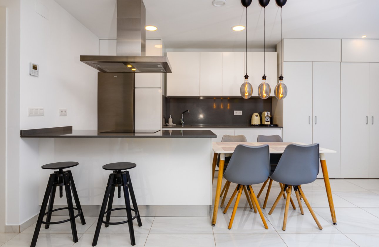 Herverkoop - Town House -
Villamartin - Costa Blanca