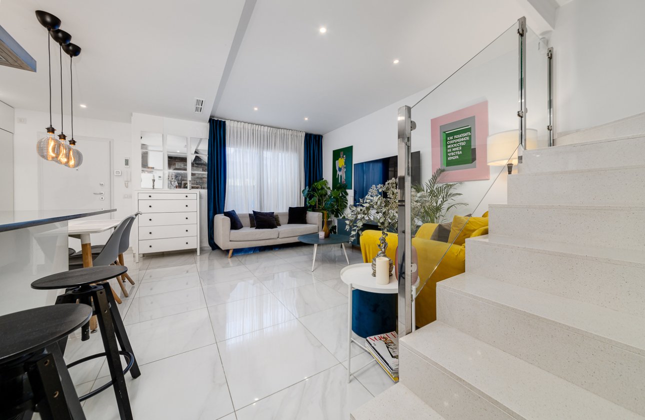 Herverkoop - Town House -
Villamartin - Costa Blanca