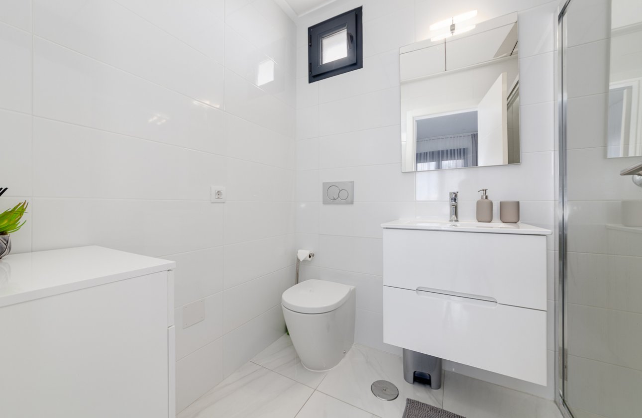 Herverkoop - Town House -
Villamartin - Costa Blanca