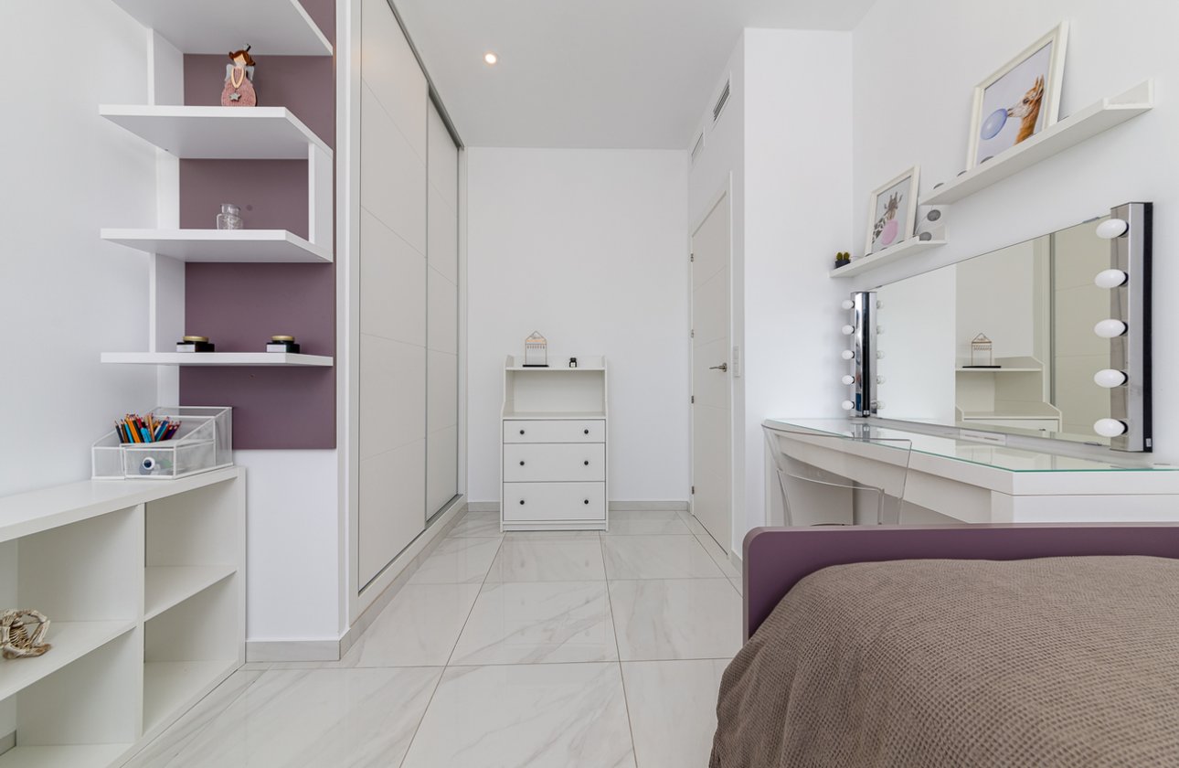 Herverkoop - Town House -
Villamartin - Costa Blanca