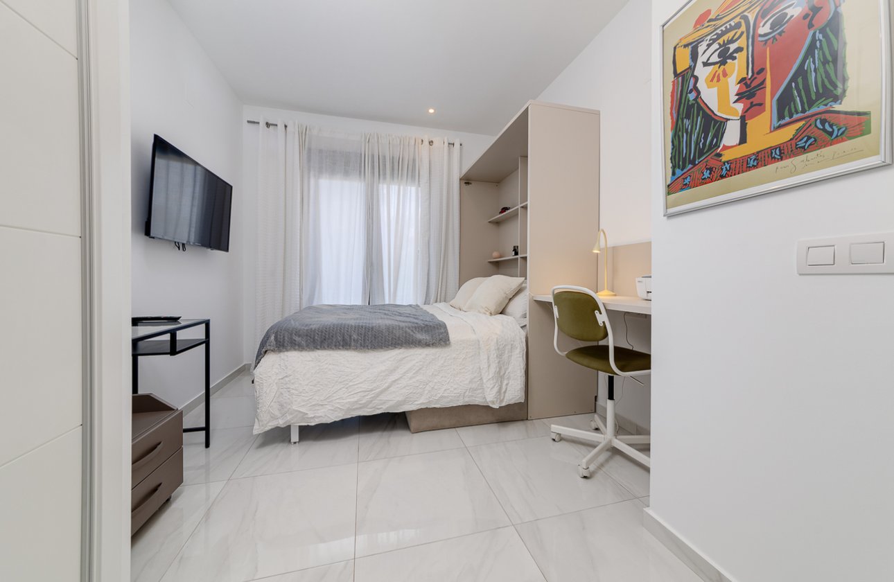Herverkoop - Town House -
Villamartin - Costa Blanca