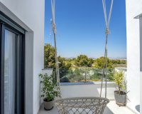 Herverkoop - Town House -
Villamartin - Costa Blanca