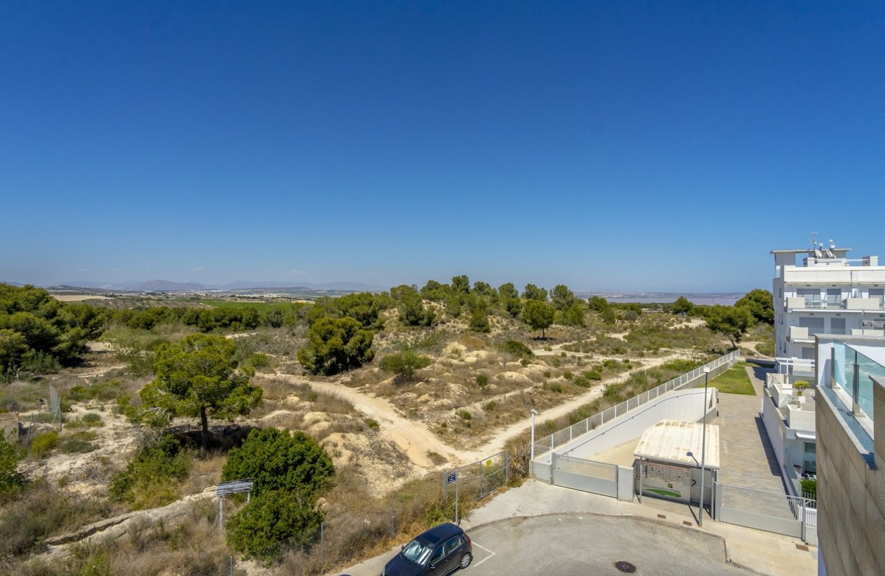 Herverkoop - Town House -
Villamartin - Costa Blanca