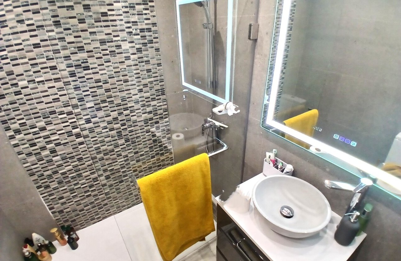 Herverkoop - Town House -
Villamartin - Costa Blanca