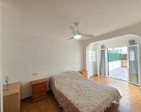 Herverkoop - Town House -
Villamartin - Costa Blanca