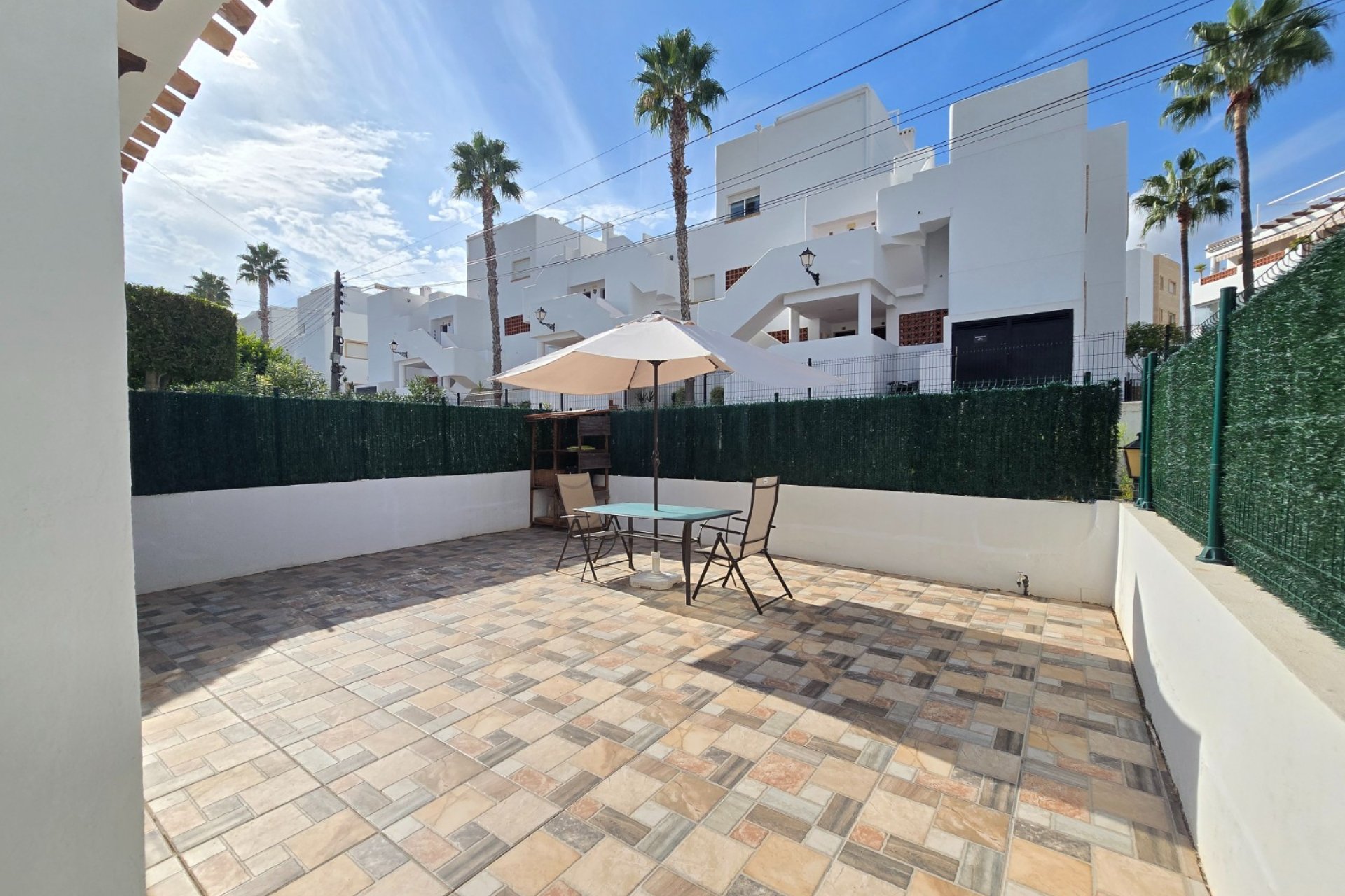 Herverkoop - Town House -
Villamartin - Costa Blanca