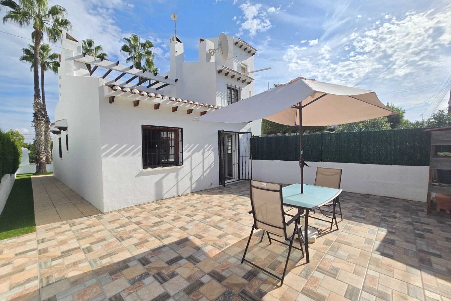 Herverkoop - Town House -
Villamartin - Costa Blanca