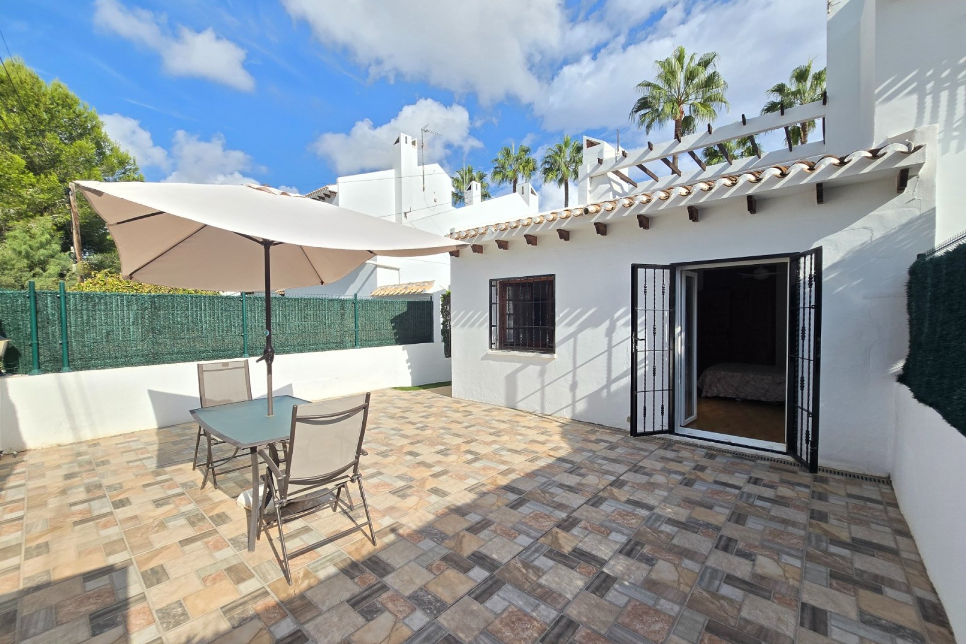 Herverkoop - Town House -
Villamartin - Costa Blanca