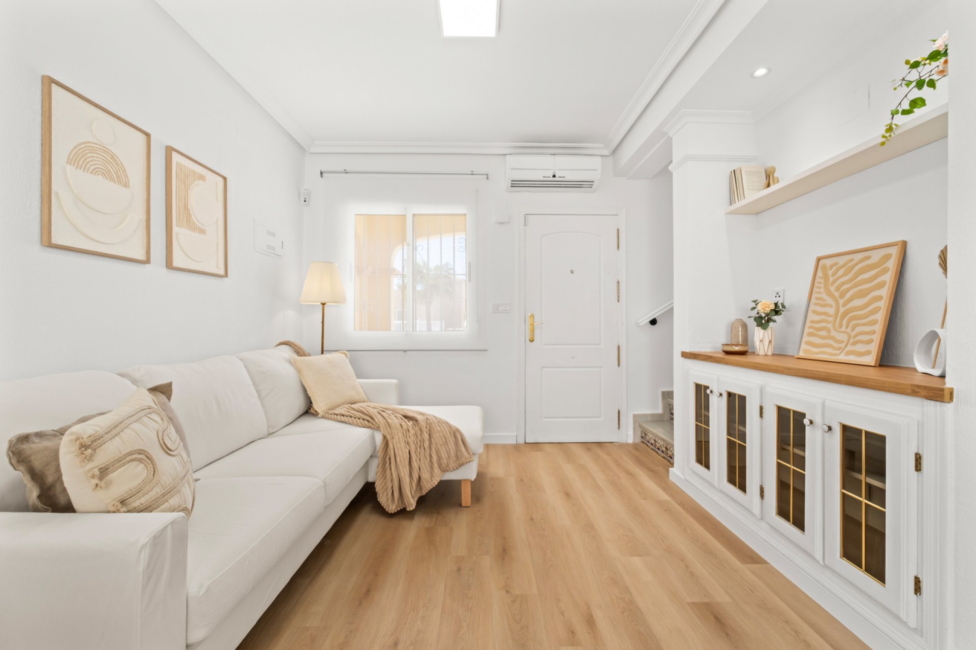 Herverkoop - Town House -
Villamartin - Costa Blanca