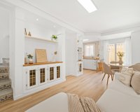 Herverkoop - Town House -
Villamartin - Costa Blanca