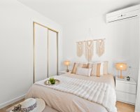 Herverkoop - Town House -
Villamartin - Costa Blanca