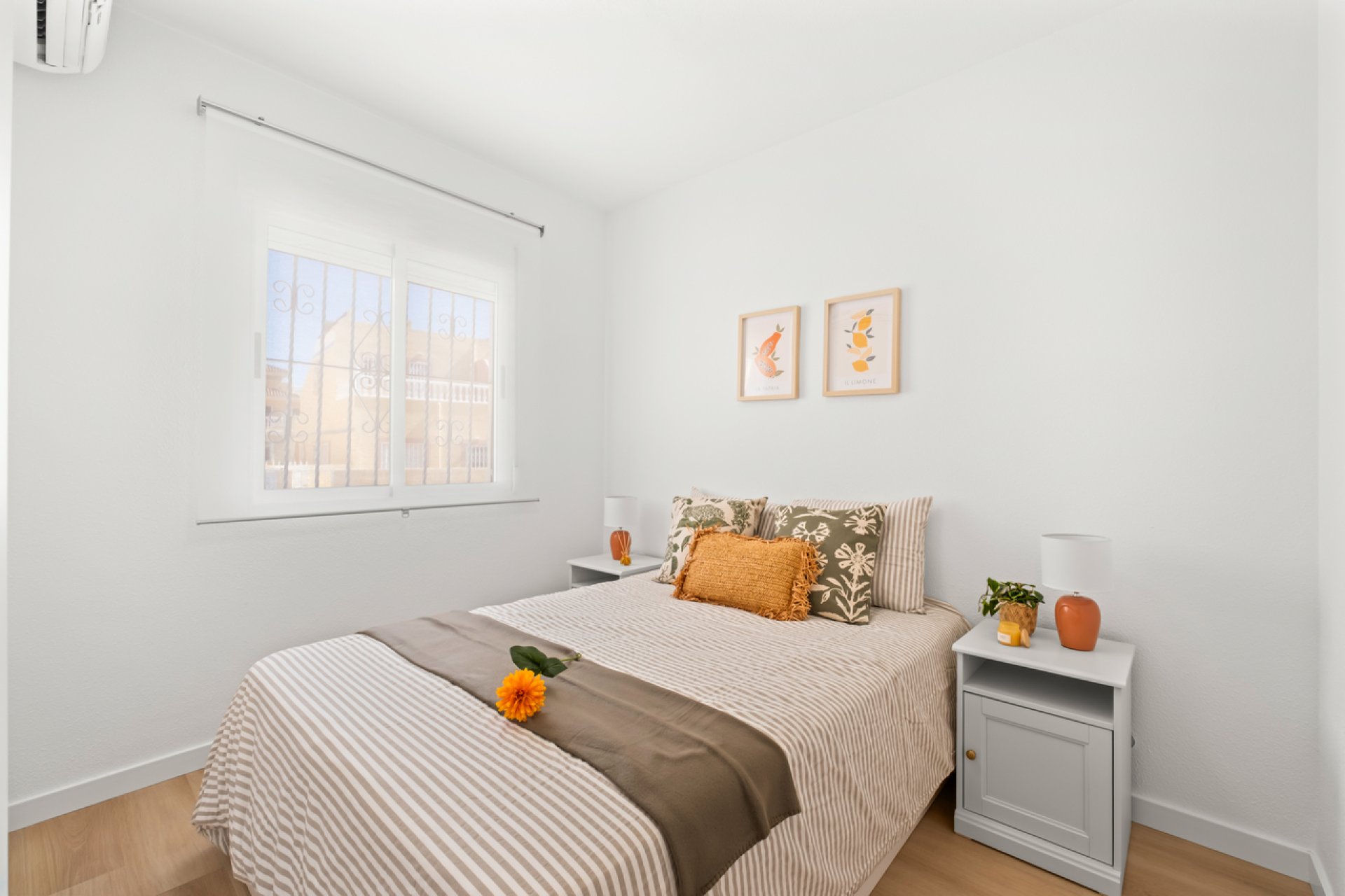 Herverkoop - Town House -
Villamartin - Costa Blanca