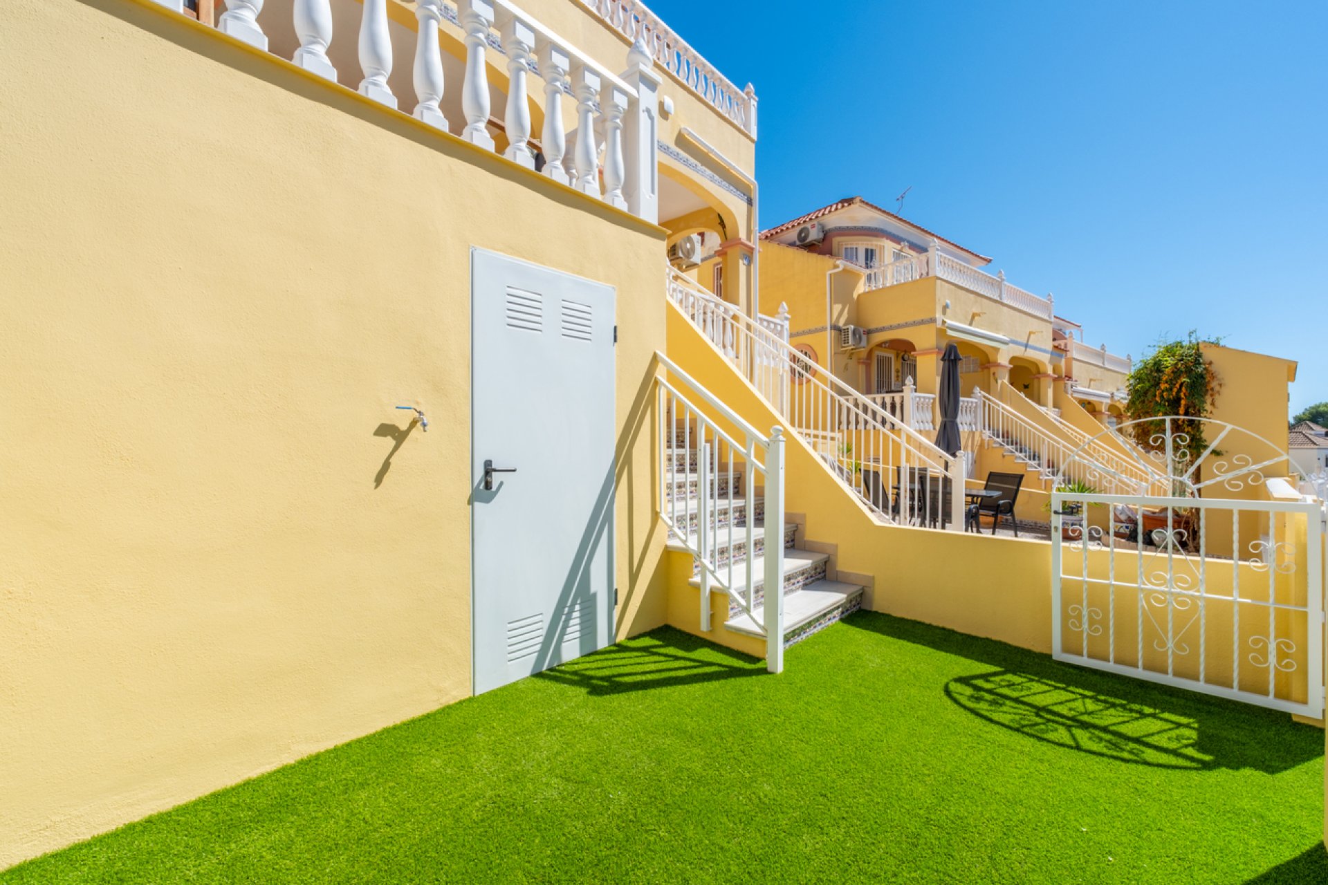 Herverkoop - Town House -
Villamartin - Costa Blanca