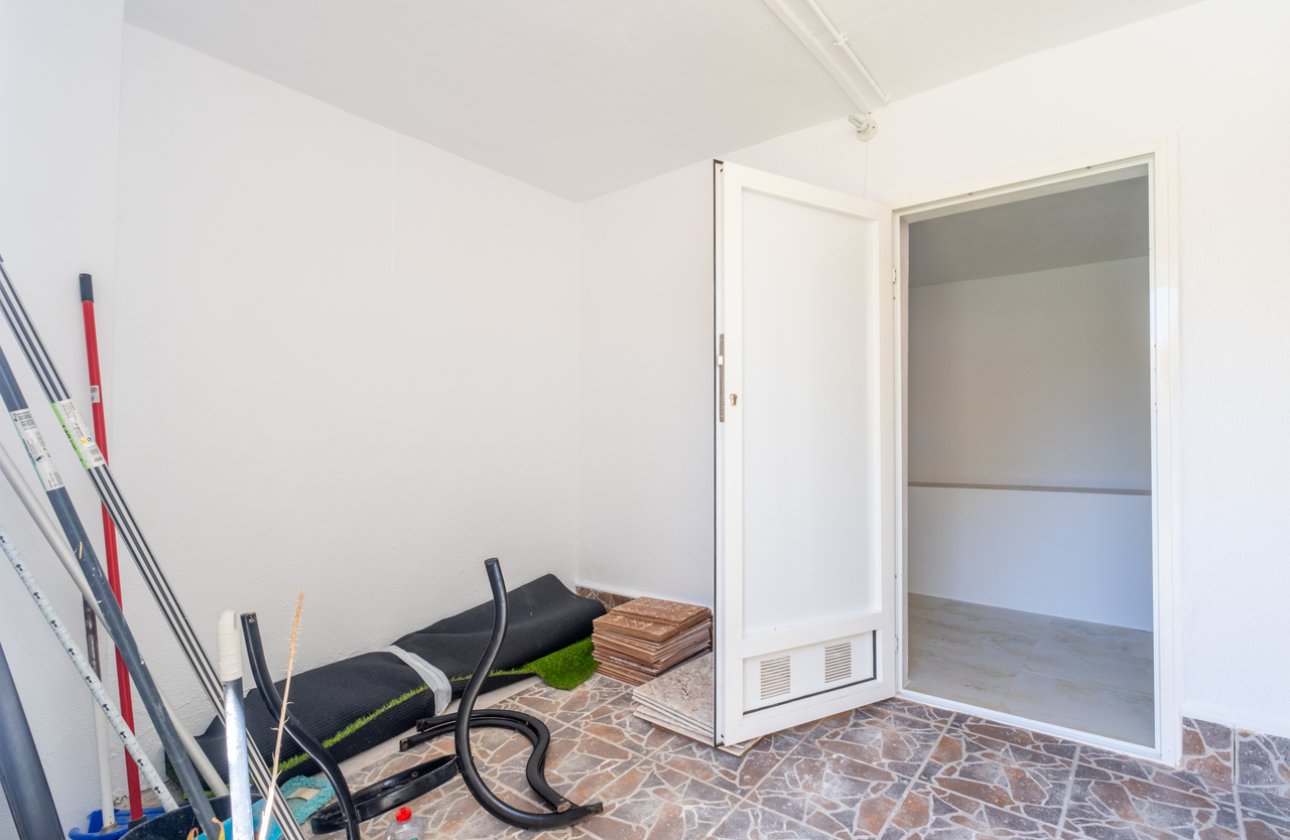 Herverkoop - Town House -
Villamartin - Costa Blanca