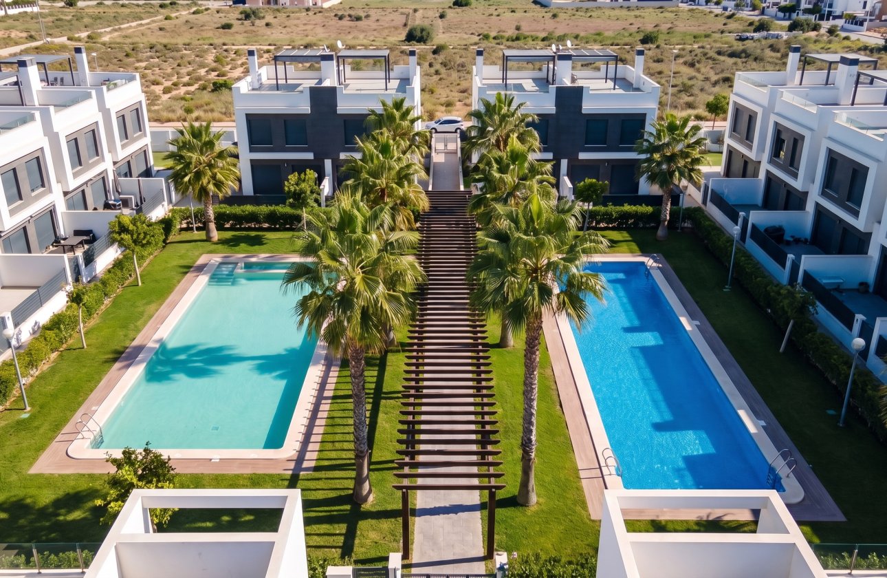 Herverkoop - Town House -
Villamartin - Costa Blanca