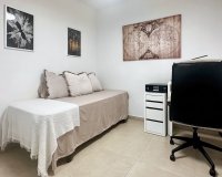 Herverkoop - Town House -
Villamartin - Costa Blanca
