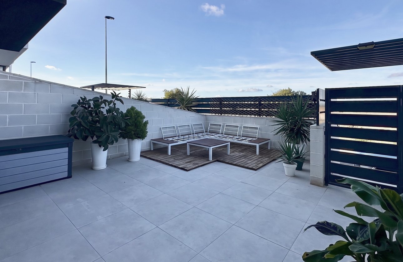 Herverkoop - Town House -
Villamartin - Costa Blanca