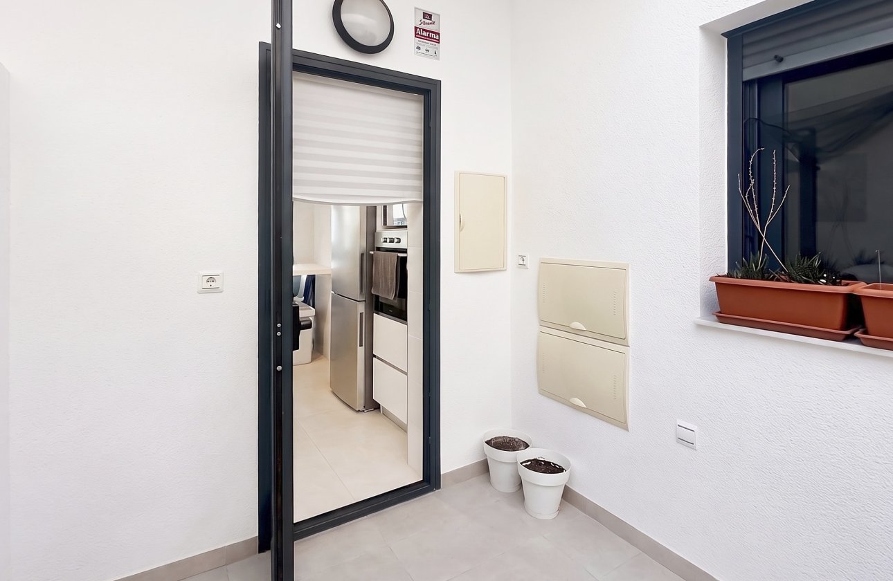 Herverkoop - Town House -
Villamartin - Costa Blanca