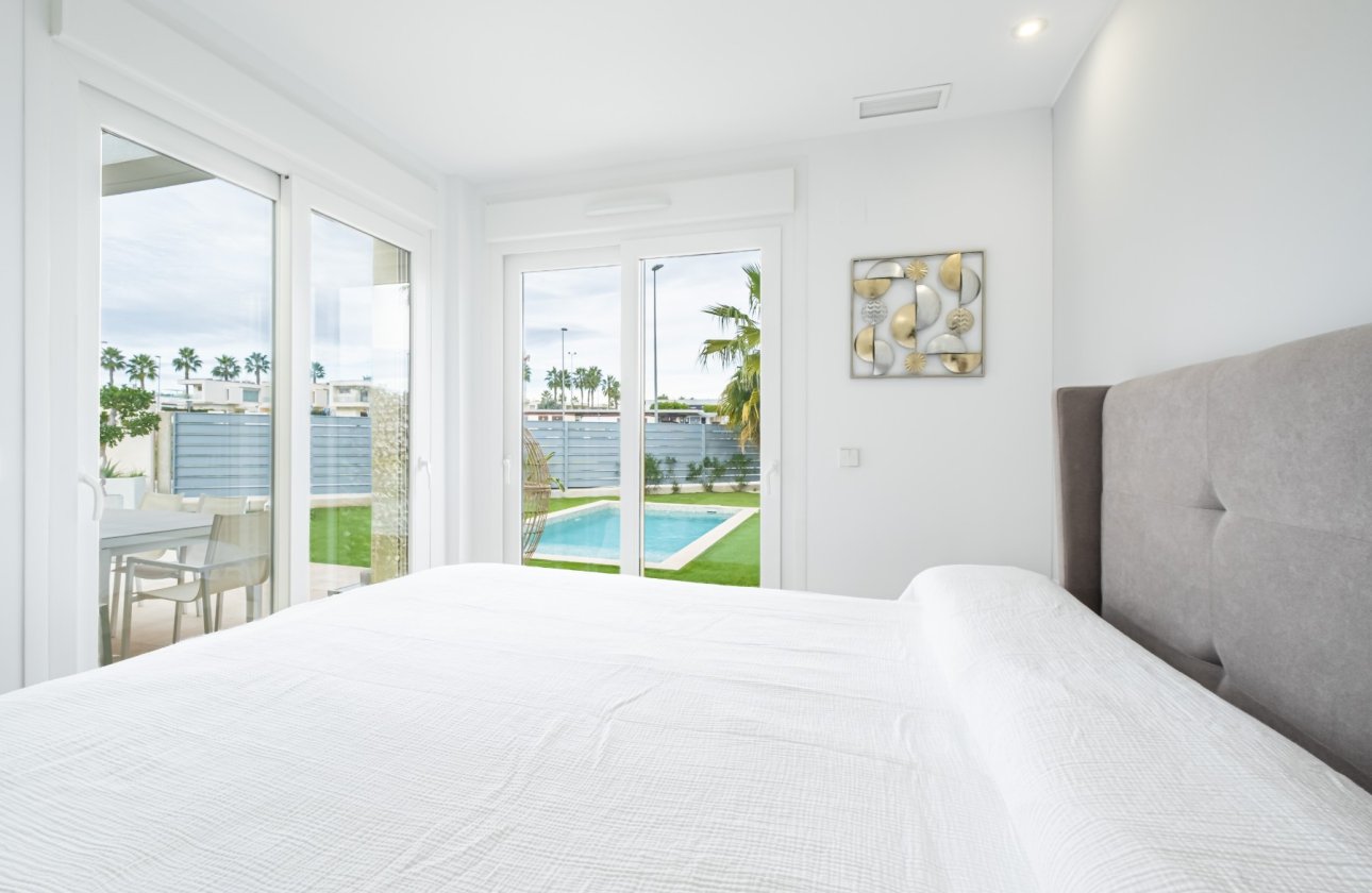 Herverkoop - Townhouse -
Orihuela - Vistabella