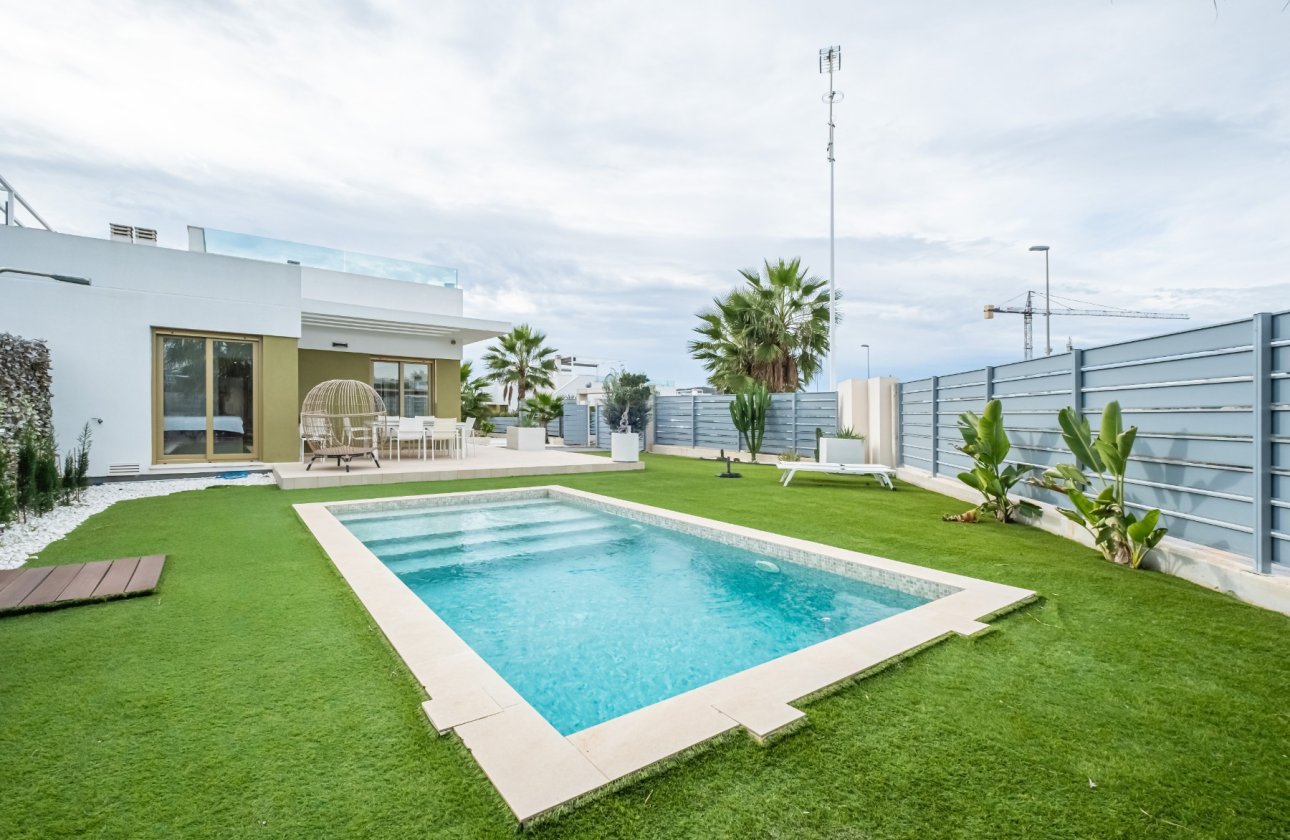 Herverkoop - Townhouse -
Orihuela - Vistabella