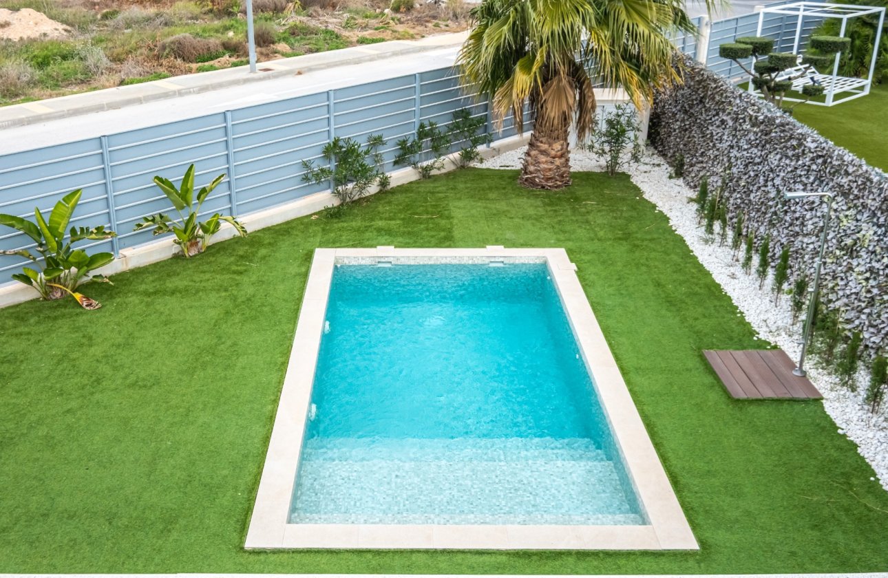 Herverkoop - Townhouse -
Orihuela - Vistabella