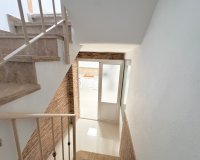 Herverkoop - Villa -
Algorfa