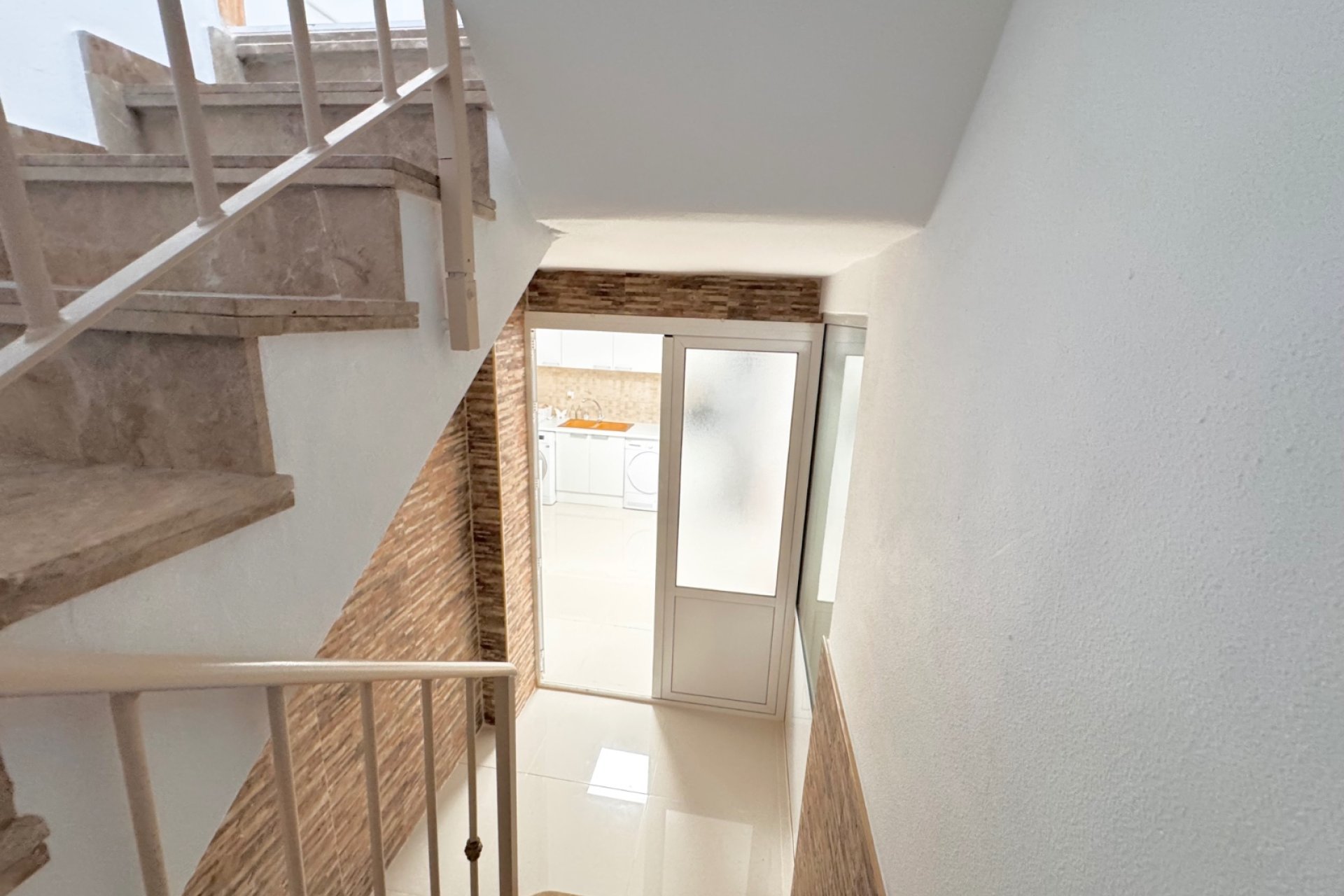 Herverkoop - Villa -
Algorfa