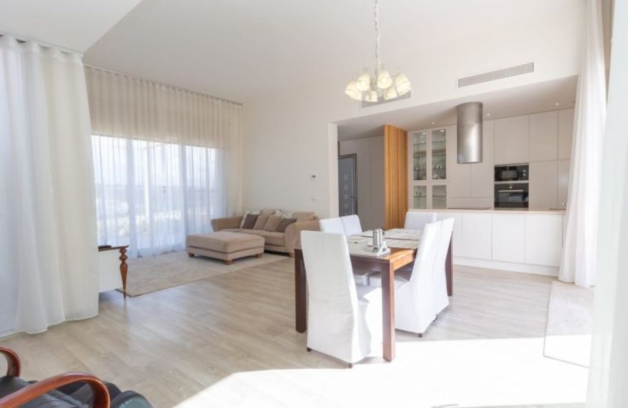 Herverkoop - Villa -
Benijofar - Costa Blanca