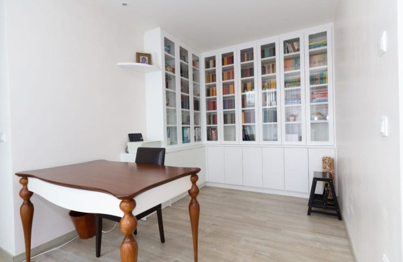 Herverkoop - Villa -
Benijofar - Costa Blanca