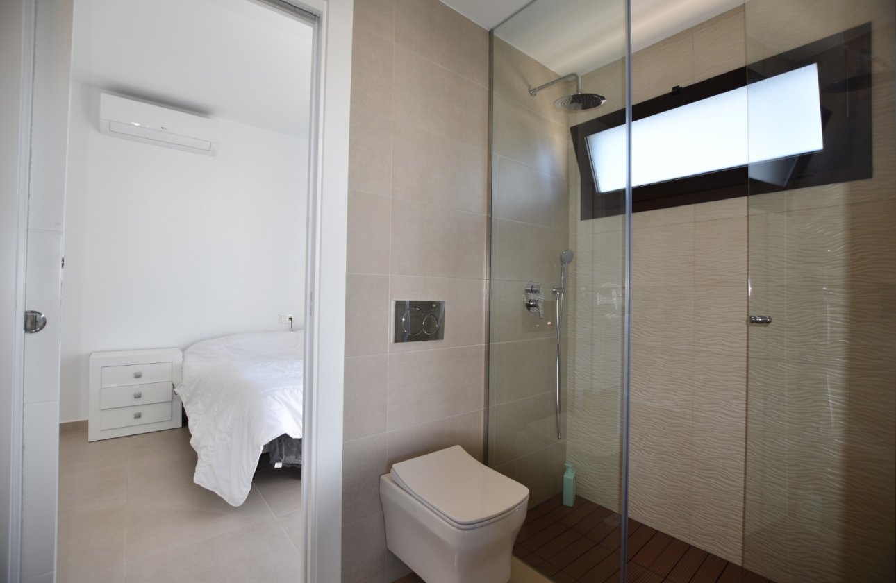 Herverkoop - Villa -
Benijofar - Costa Blanca