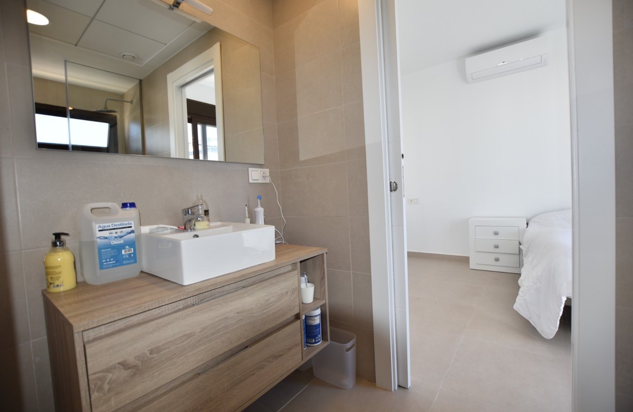 Herverkoop - Villa -
Benijofar - Costa Blanca