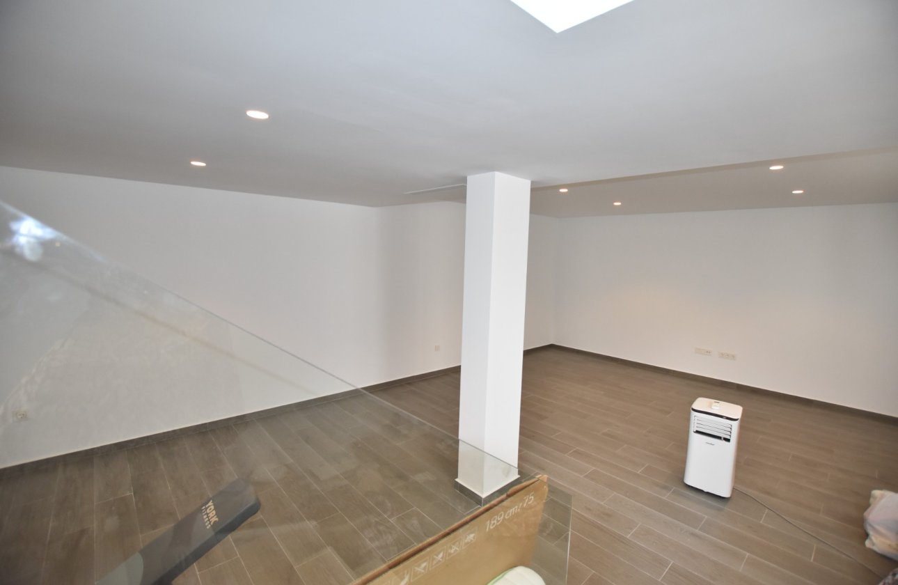 Herverkoop - Villa -
Benijofar - Costa Blanca