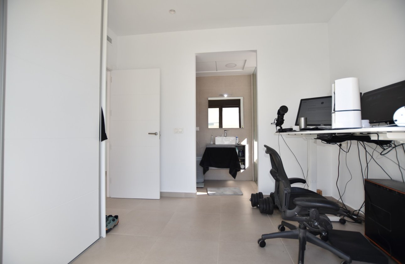 Herverkoop - Villa -
Benijofar - Costa Blanca