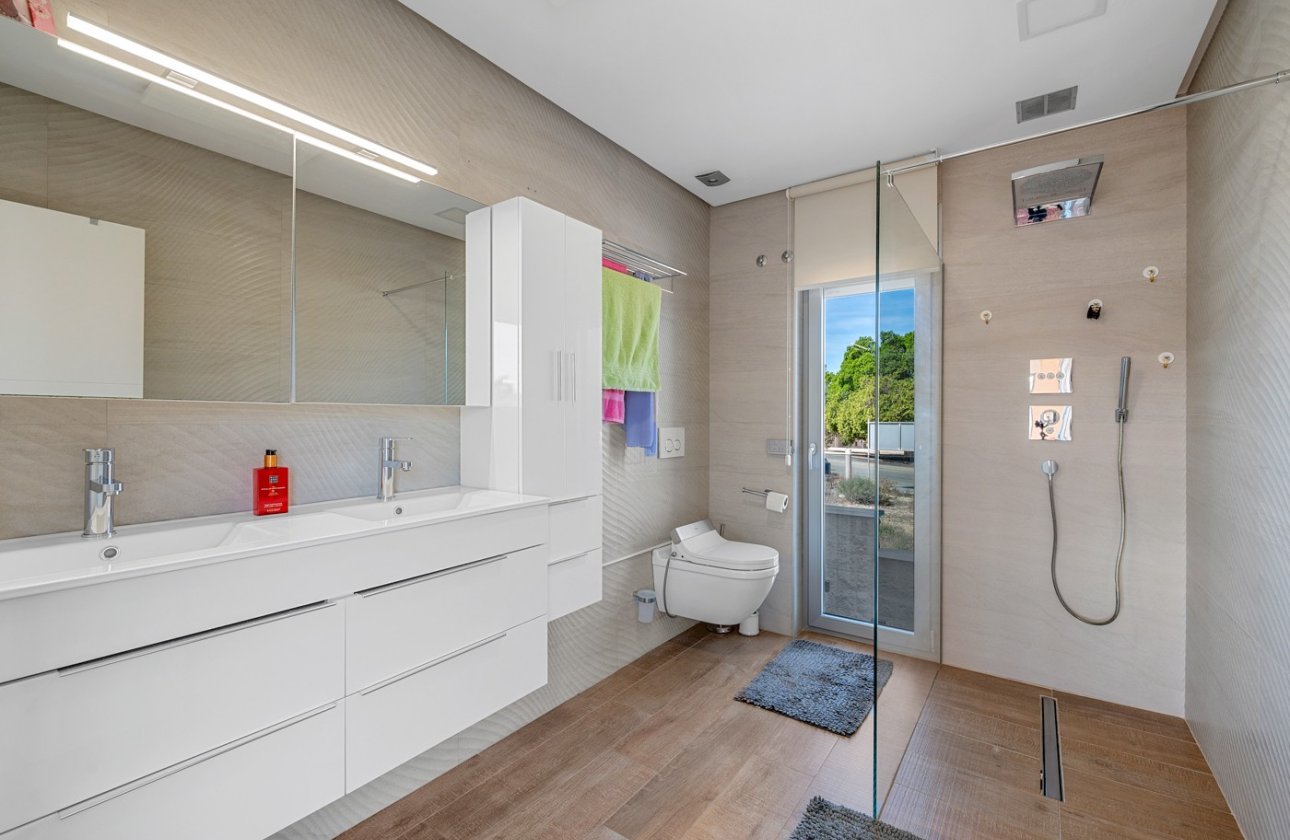 Herverkoop - Villa -
Benijofar - Costa Blanca